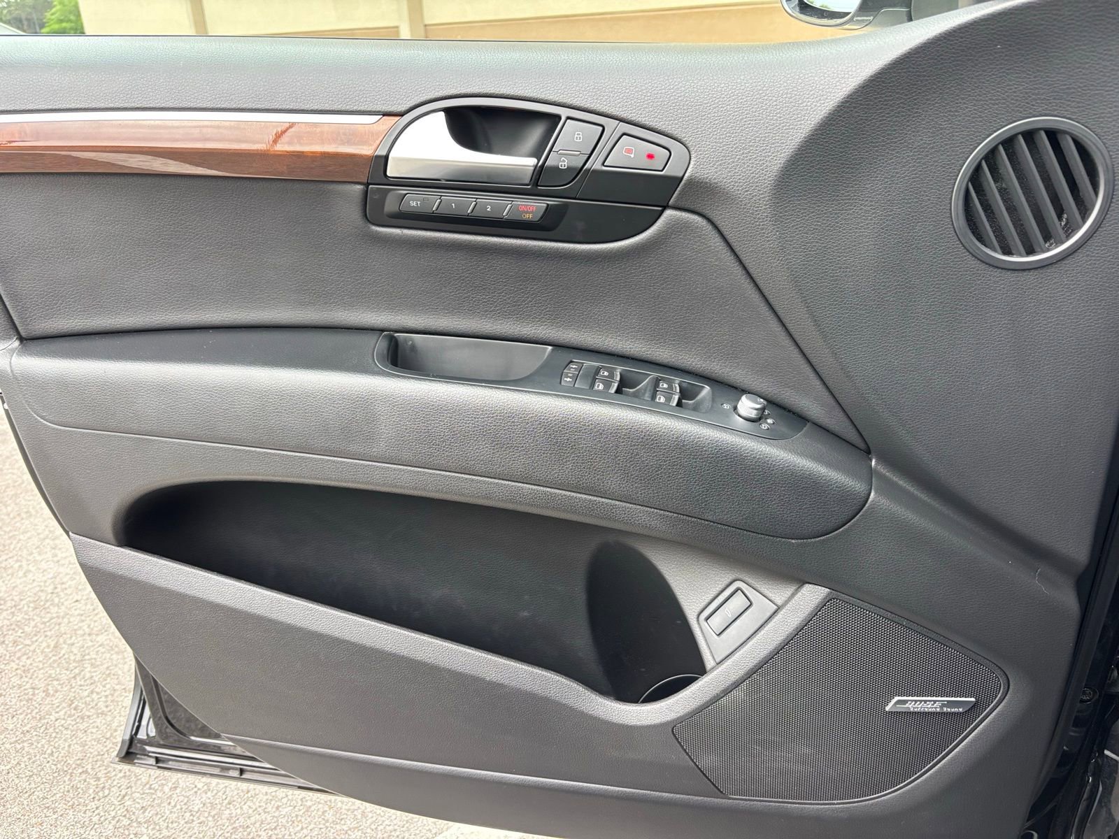 Used 2015 Audi Q7 TDI Premium Plus w/ Premium Plus Package AWD/4WD image 13