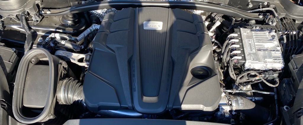 Used 2025 Porsche Macan S image 11