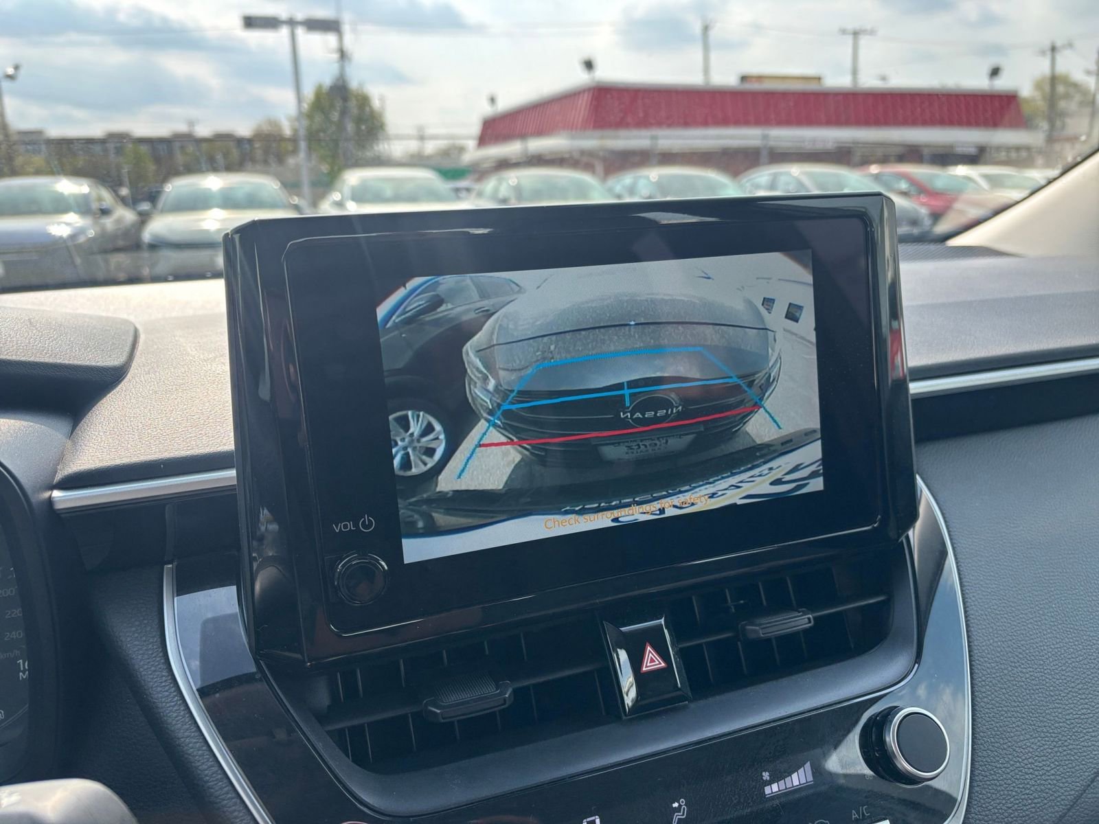 Used 2025 Toyota Corolla LE image 24