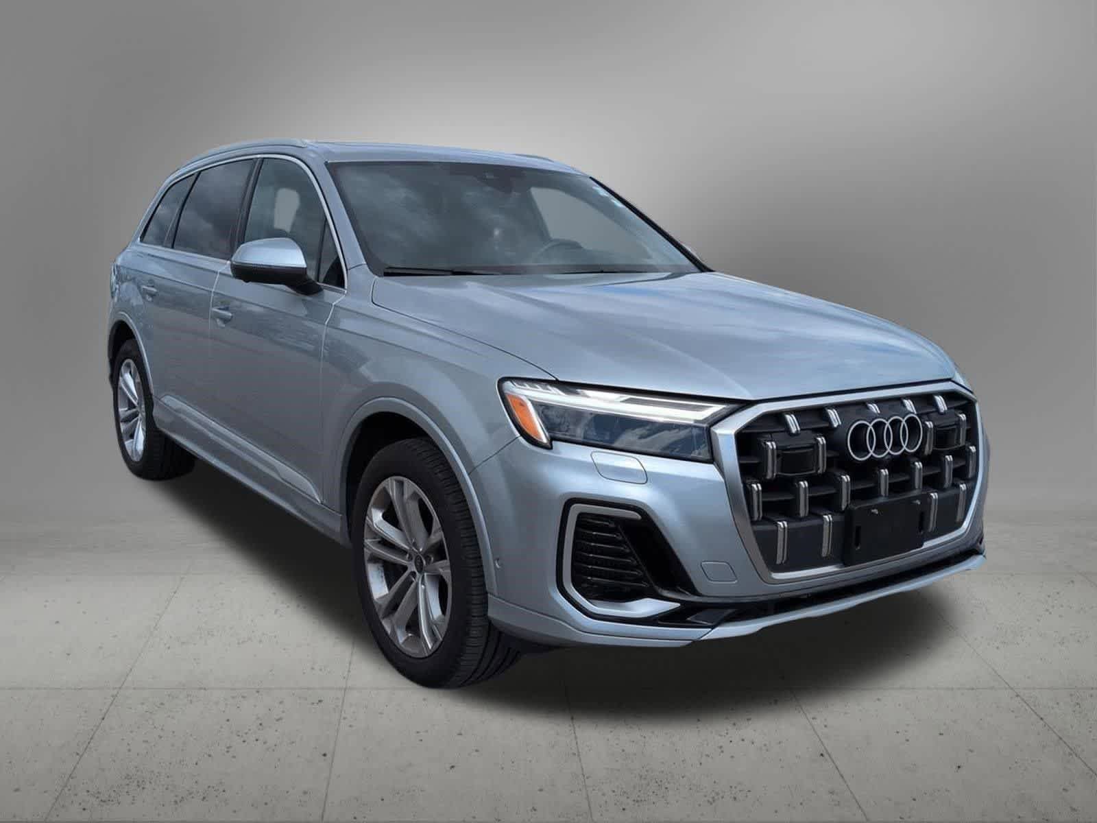 Used 2025 Audi Q7 3.0T Premium Plus AWD/4WD image 8