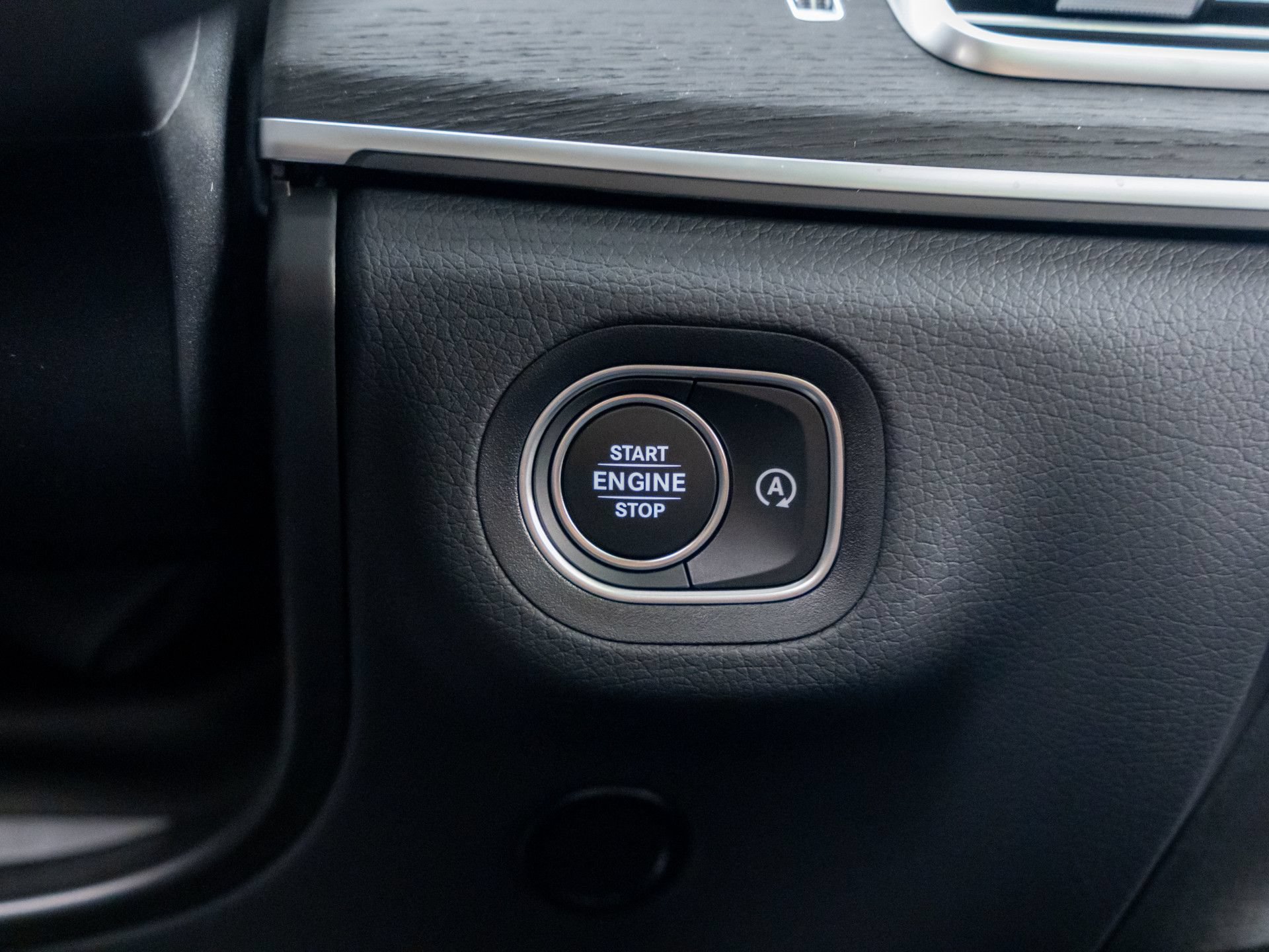 New 2026 Mercedes-Benz GLS 450 4MATIC image 23