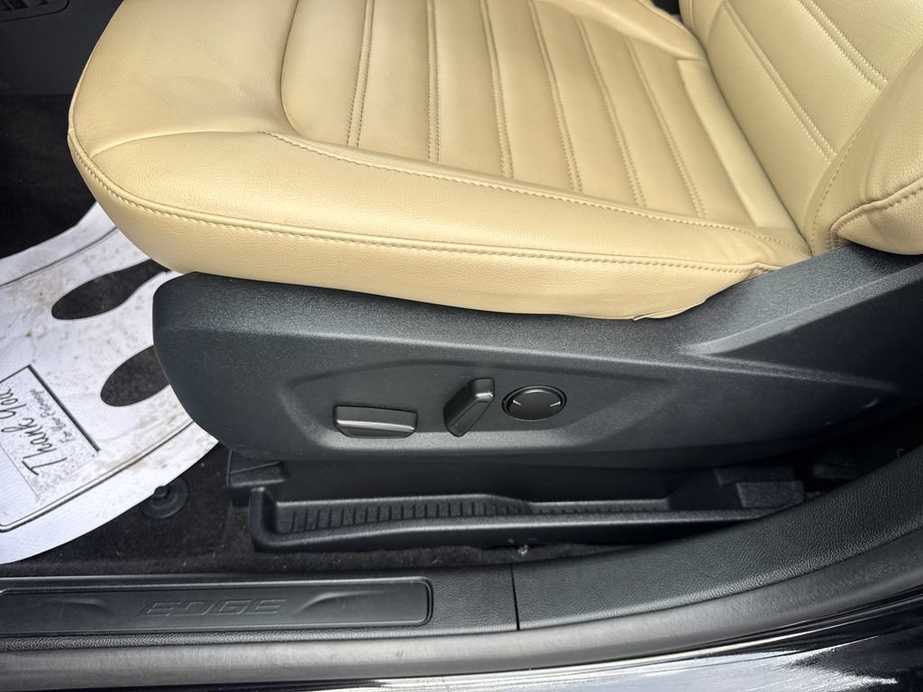 Used 2024 Ford Edge SEL w/ Convenience Package AWD/4WD image 29