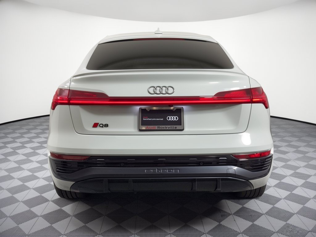Used 2024 Audi Q8 e-tron Premium Plus AWD/4WD image 11
