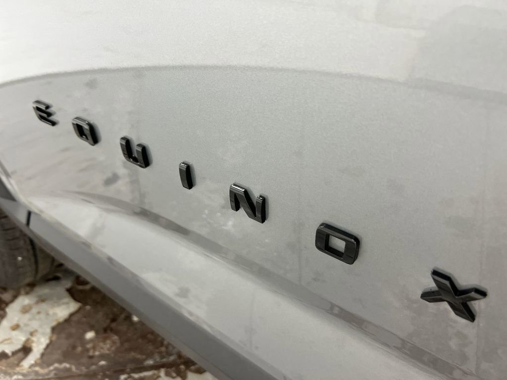 Used 2025 Chevrolet Equinox RS AWD/4WD image 25
