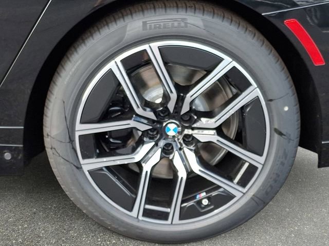 New 2026 BMW 740i xDrive w/ Executive Package AWD/4WD image 8