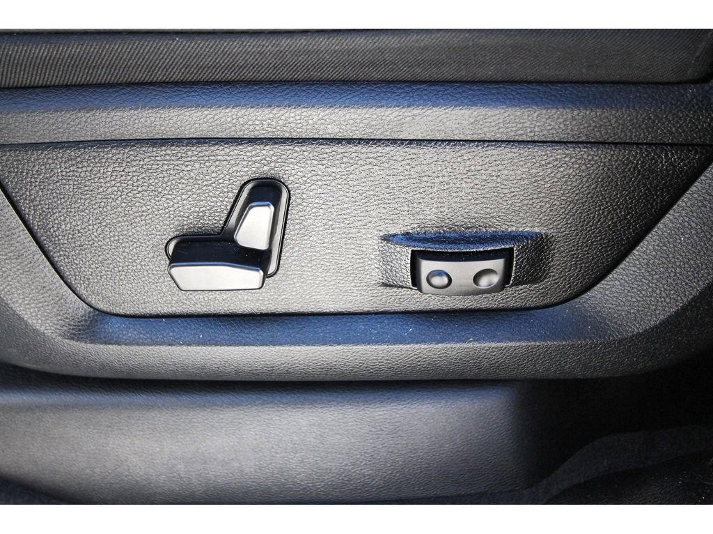 Used 2025 RAM 2500 Limited image 29