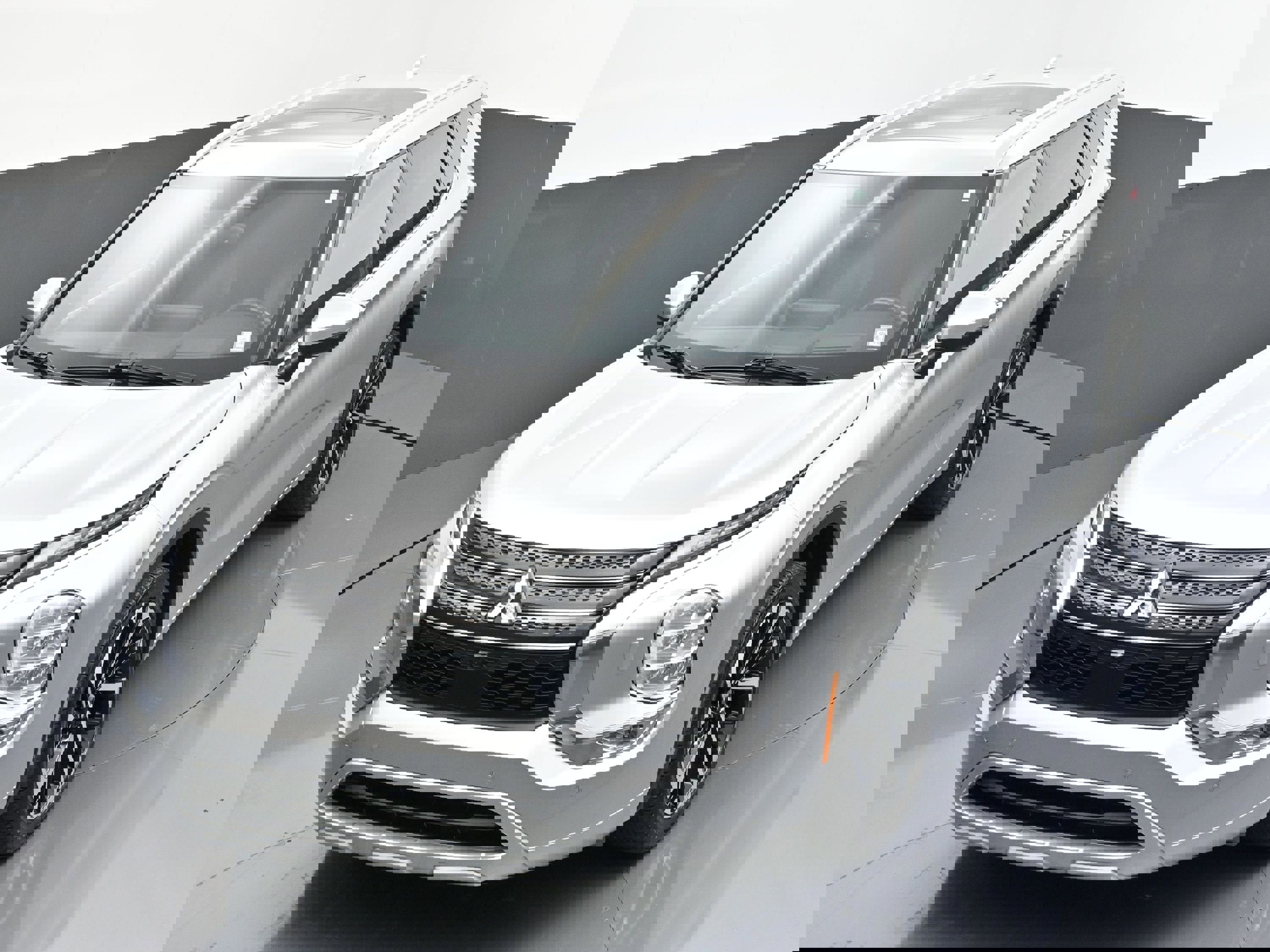 Used 2022 Mitsubishi Outlander SEL image 48