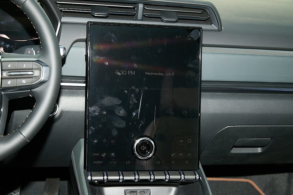 New 2027 GMC Terrain AT4 w/ Technology Package II AWD/4WD image 37