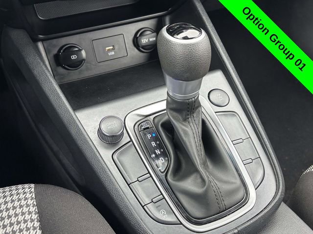 Used 2023 Hyundai Kona SE w/ Cargo Package image 18