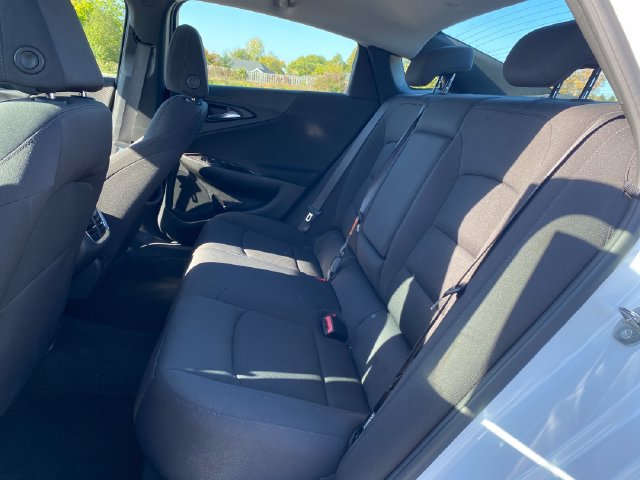 Used 2023 Chevrolet Malibu LT FWD image 18