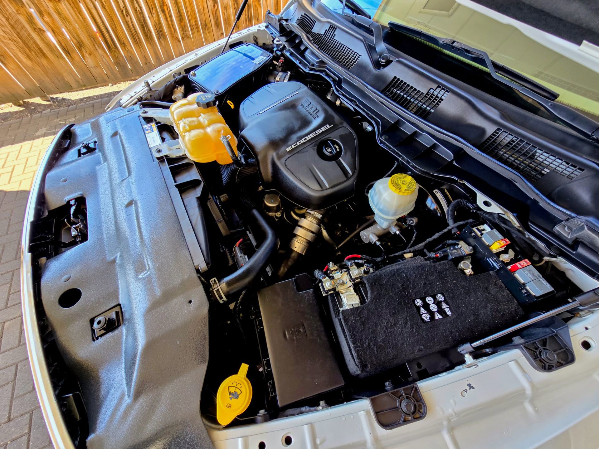 Used 2018 RAM 1500 Laramie w/ Convenience Group image 37