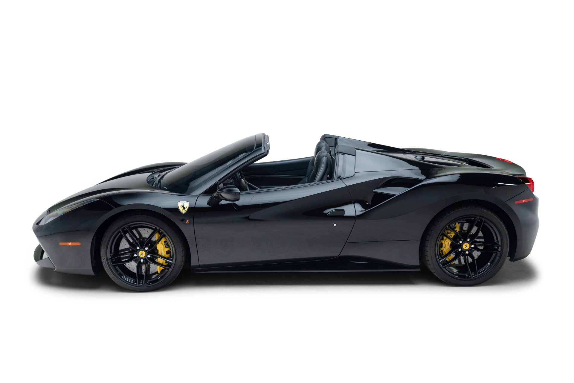 Used 2018 Ferrari 488 Spider RWD image 4