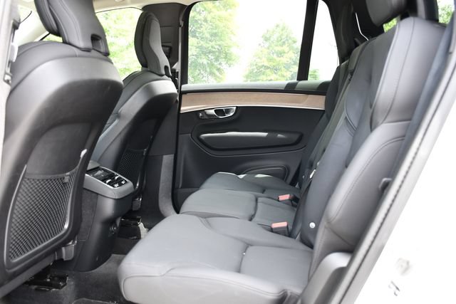 Used 2025 Volvo XC90 B6 Plus AWD/4WD image 16