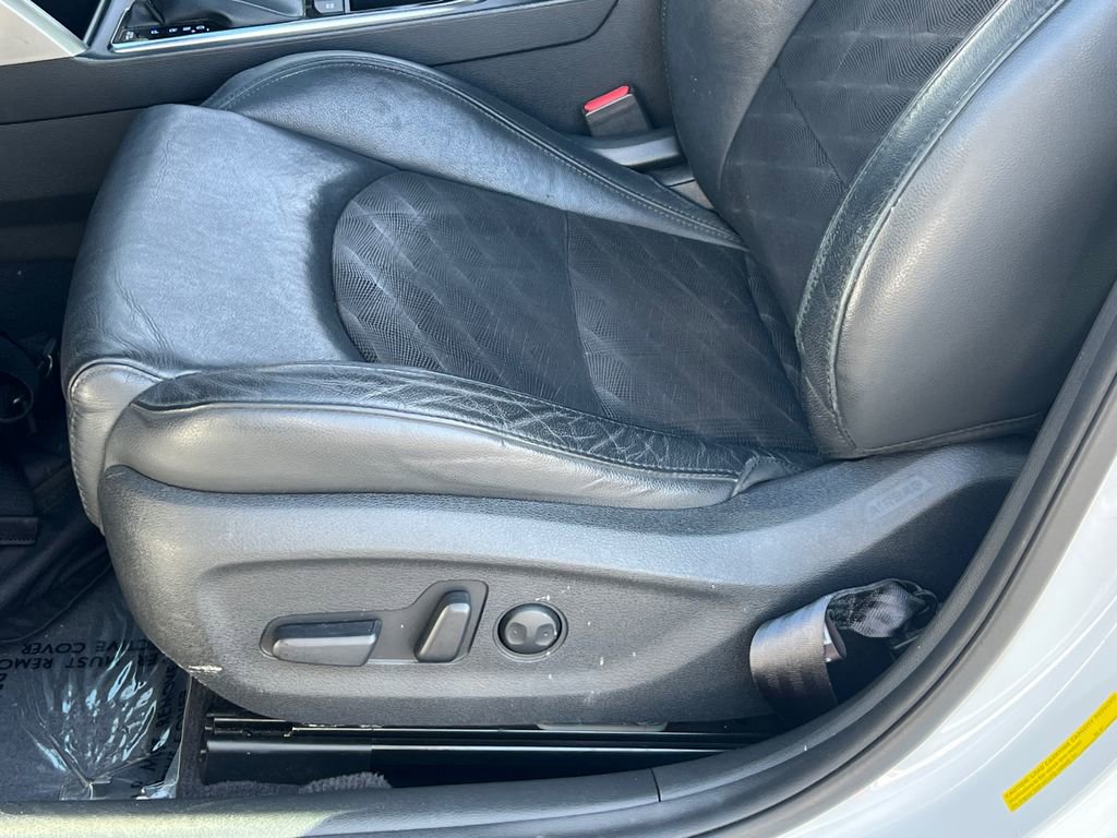 Used 2017 Hyundai Sonata Sport w/ Value Edition Package 02 image 33