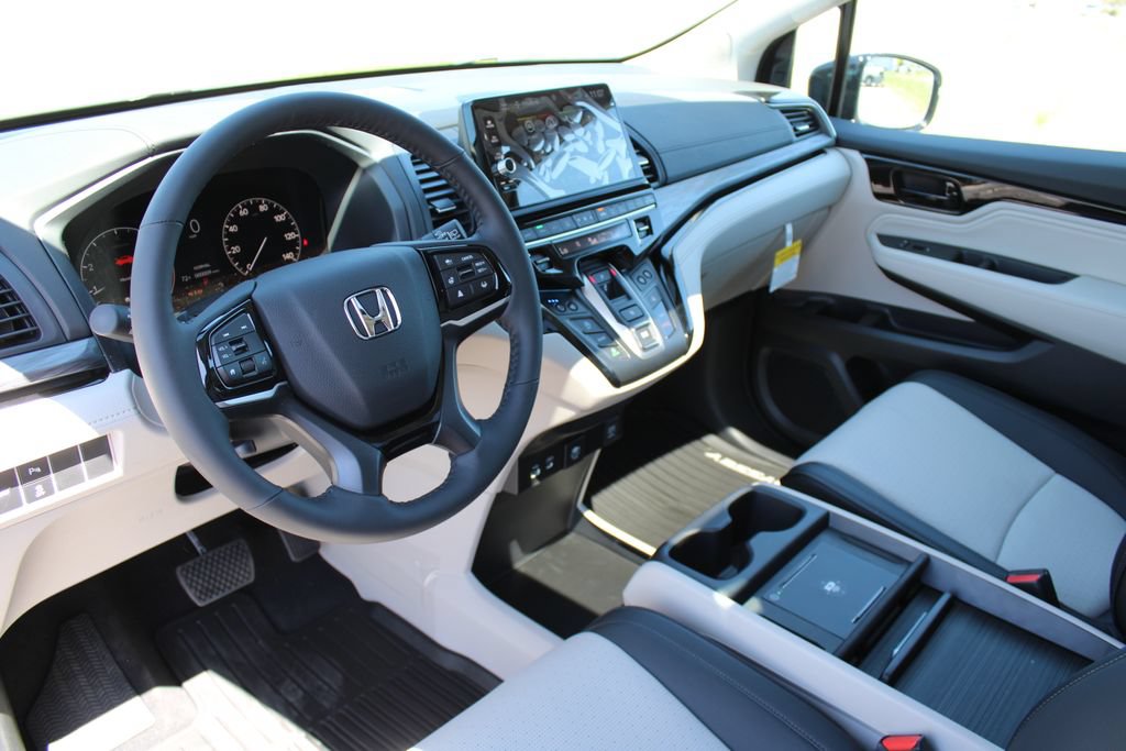 New 2026 Honda Odyssey Elite image 2
