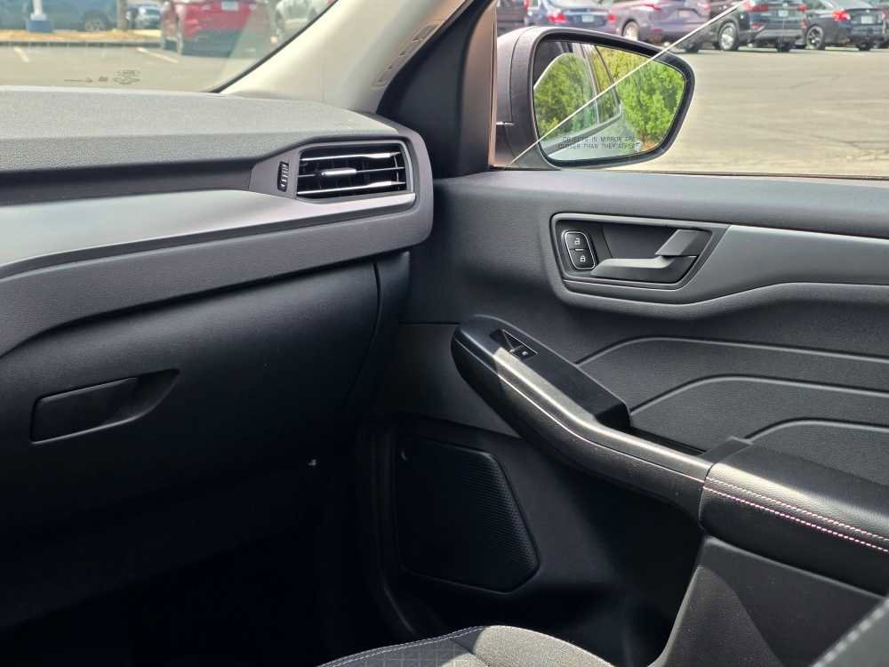 Used 2024 Ford Escape Active image 19