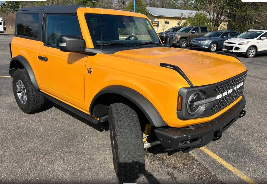 Used 2022 Ford Bronco Badlands image 3