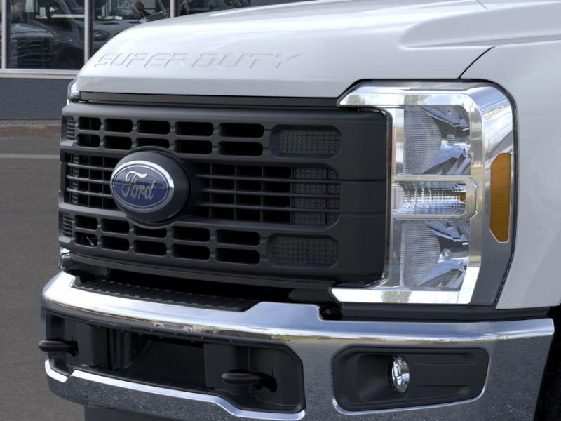 New 2026 Ford F250 XL w/ XL Chrome Package image 17