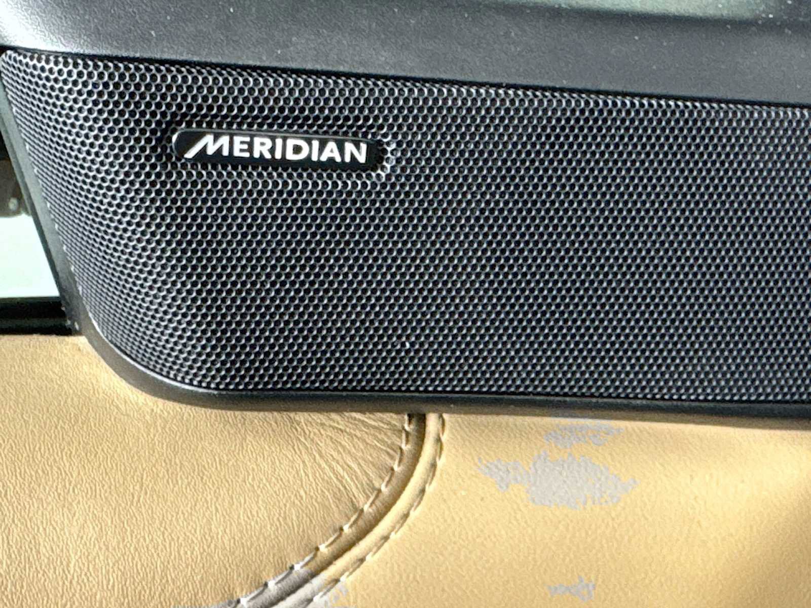 Used 2024 Land Rover Range Rover Long Wheelbase SE image 20