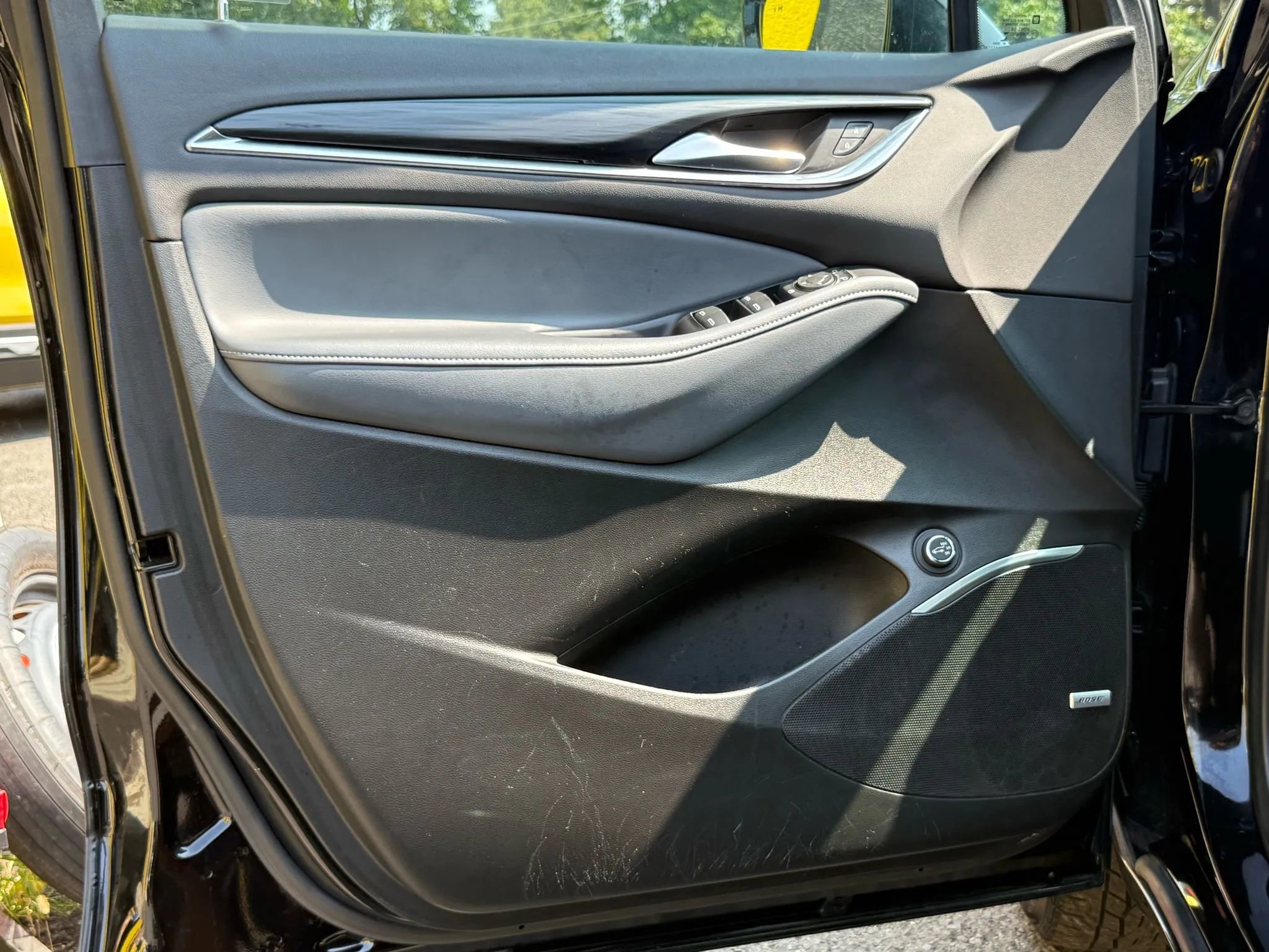 Used 2020 Buick Enclave Essence w/ Sport Touring Edition image 6