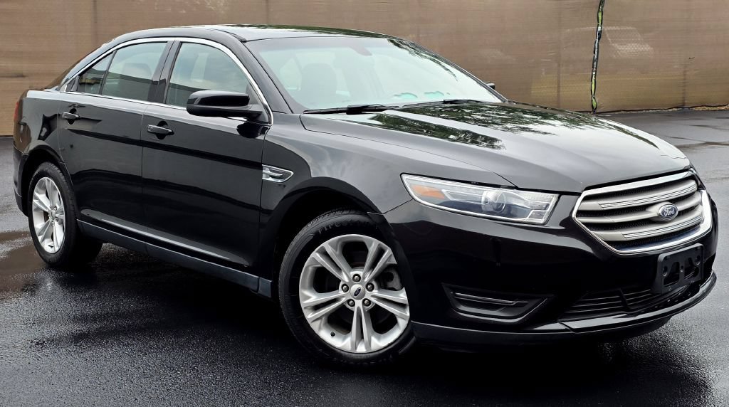 Used 2019 Ford Taurus SEL w/ Equipment Group 201A AWD/4WD image 1