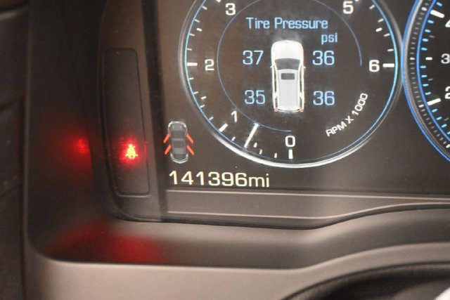 Used 2015 Cadillac Escalade Premium AWD/4WD image 35