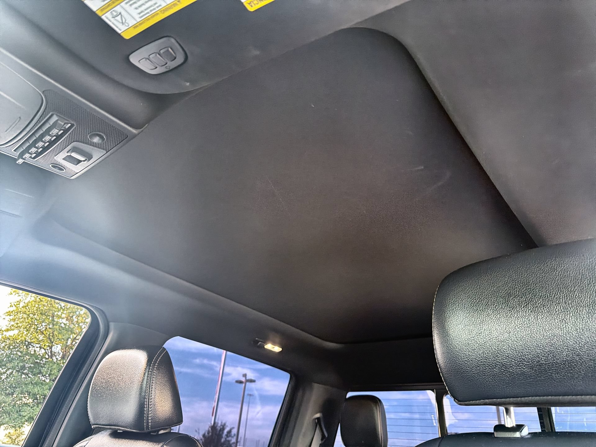 Used 2022 Ford F250 Lariat w/ Tremor Off-Road Package AWD/4WD image 22
