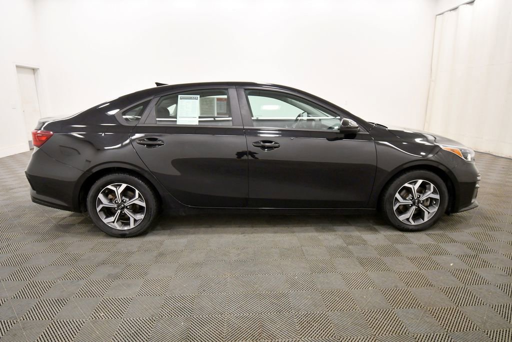 Certified 2019 Kia Forte LXS image 9