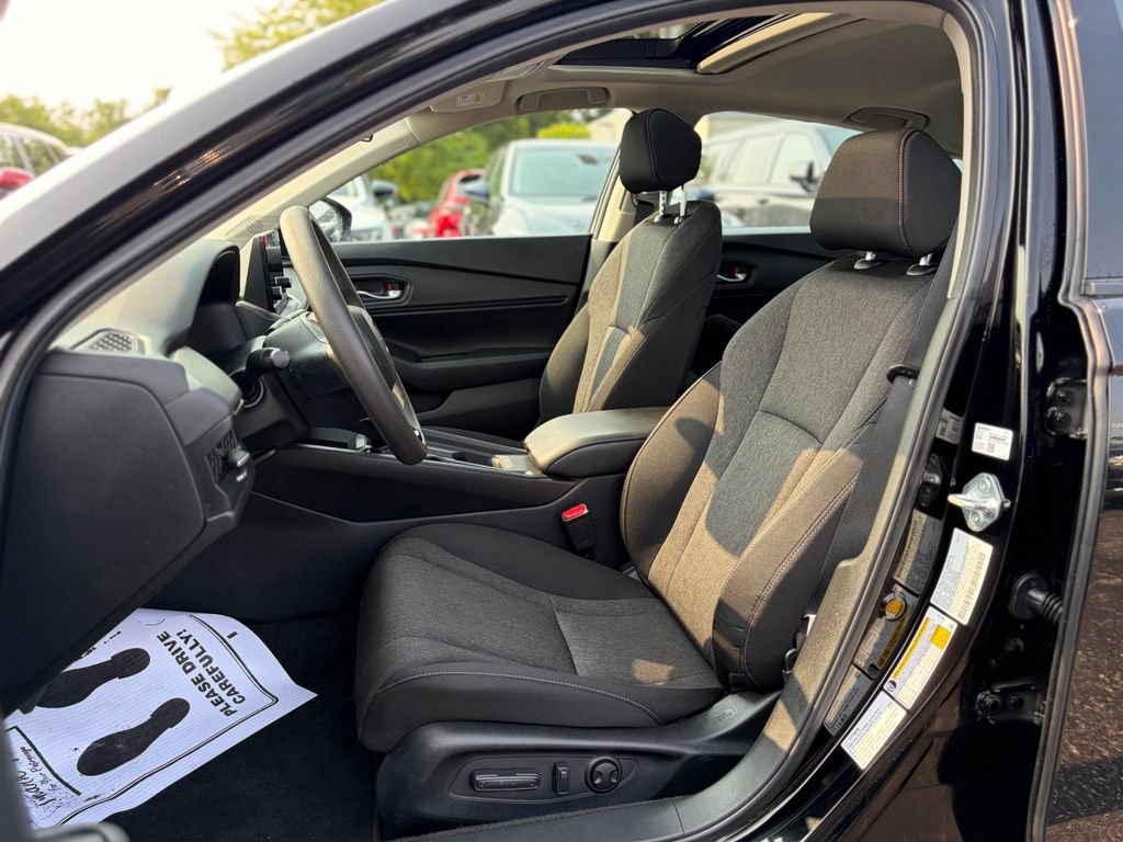 Used 2024 Honda Accord EX image 16