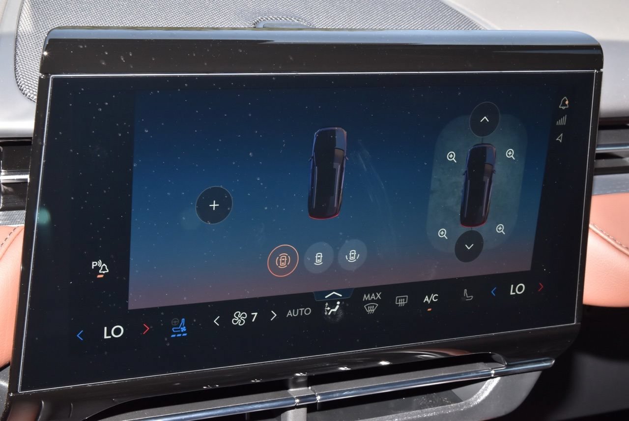 New 2026 Lincoln Nautilus Reserve AWD/4WD image 57