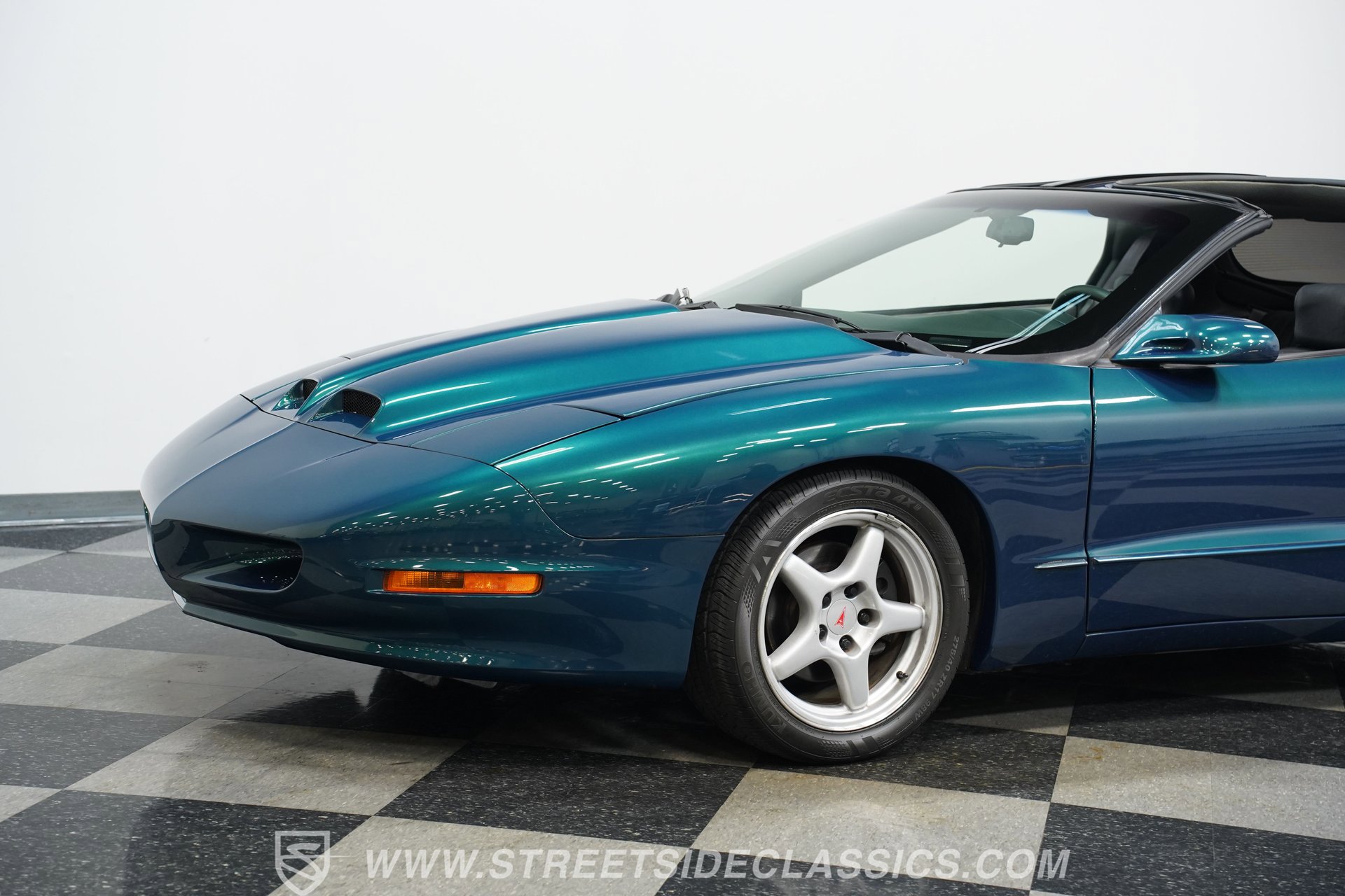 Used 1997 Pontiac Firebird Formula image 18