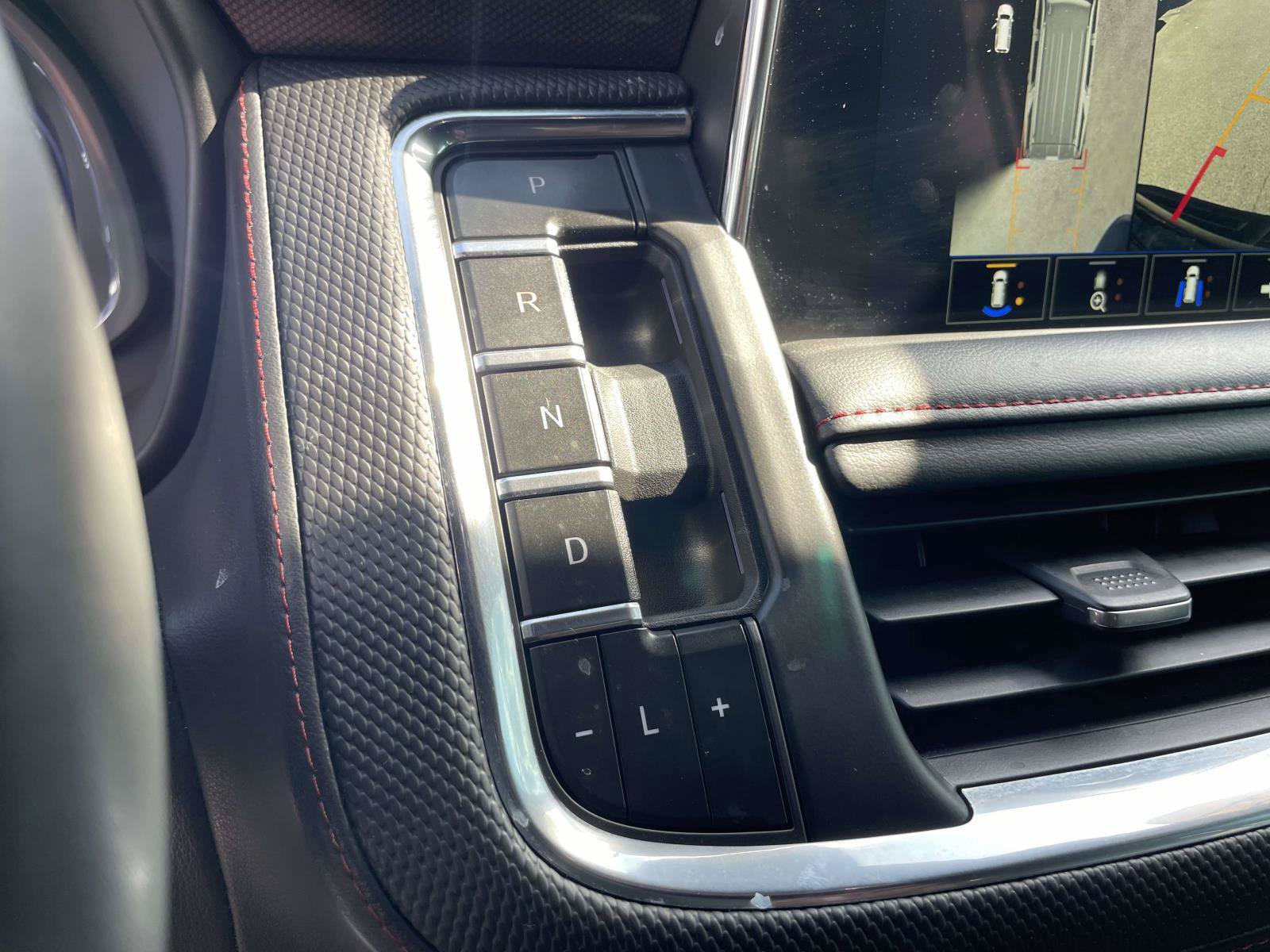 Used 2024 Chevrolet Tahoe RST w/ Luxury Package RWD image 20