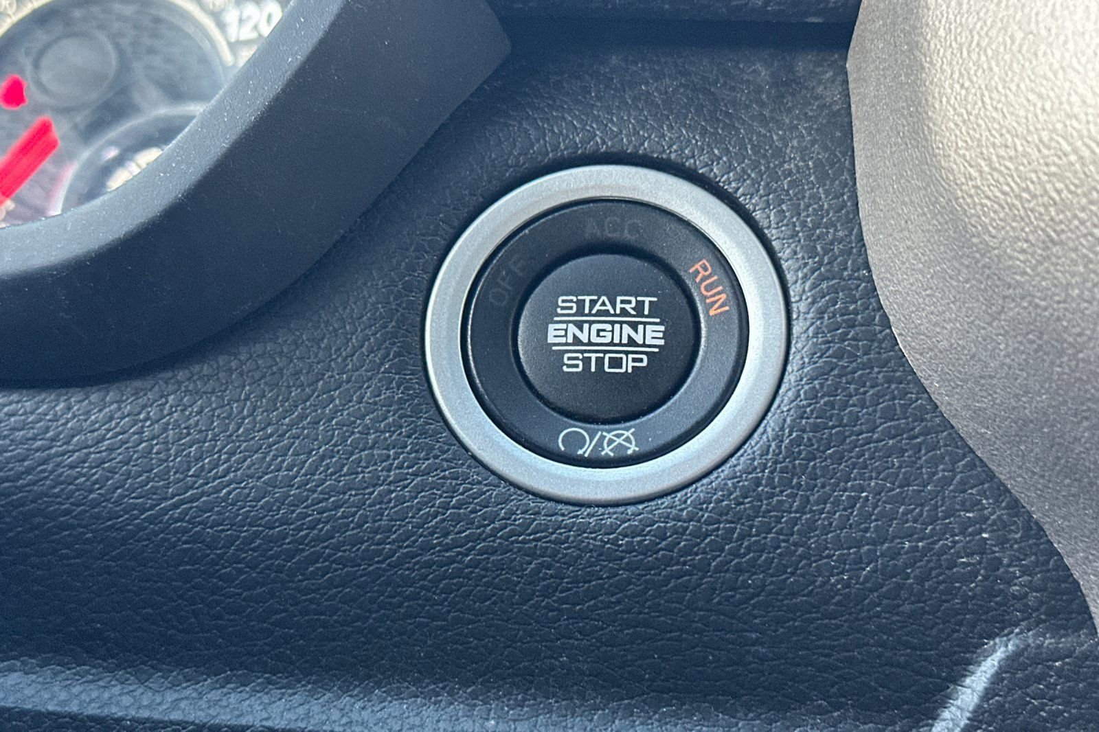 Used 2024 RAM 2500 Laramie image 23