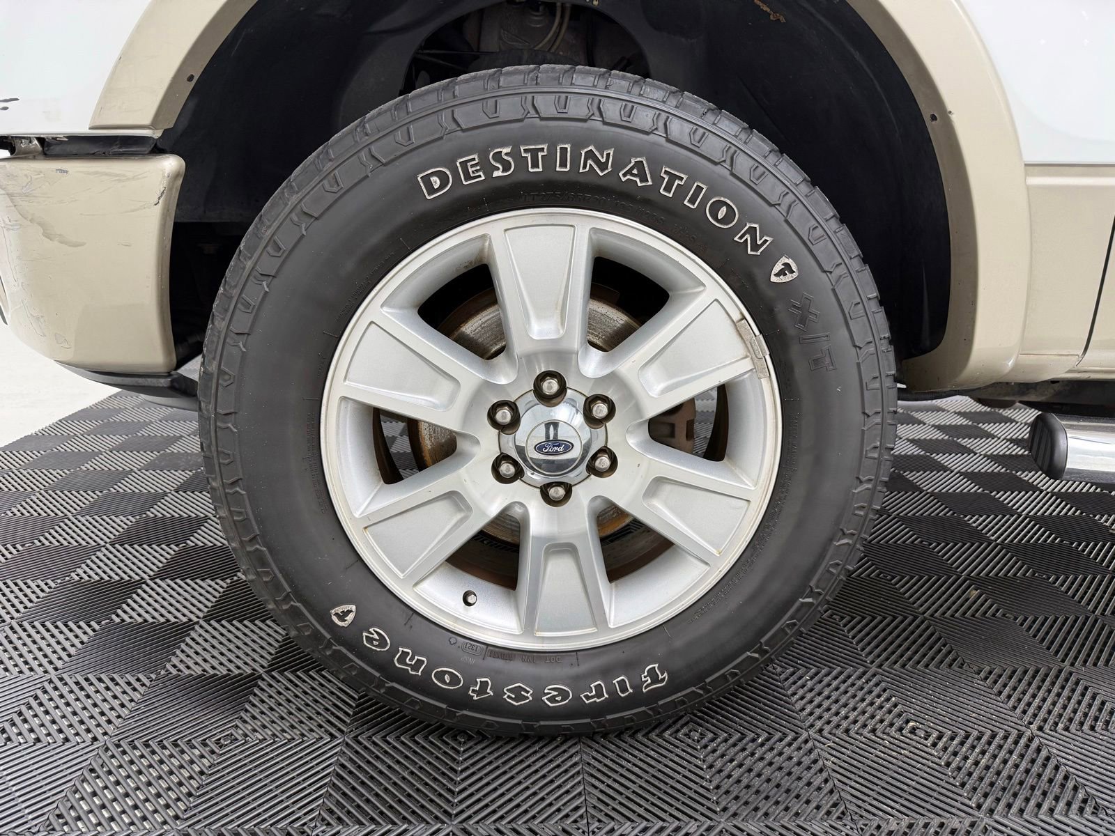 Used 2010 Ford F150 Lariat RWD image 9