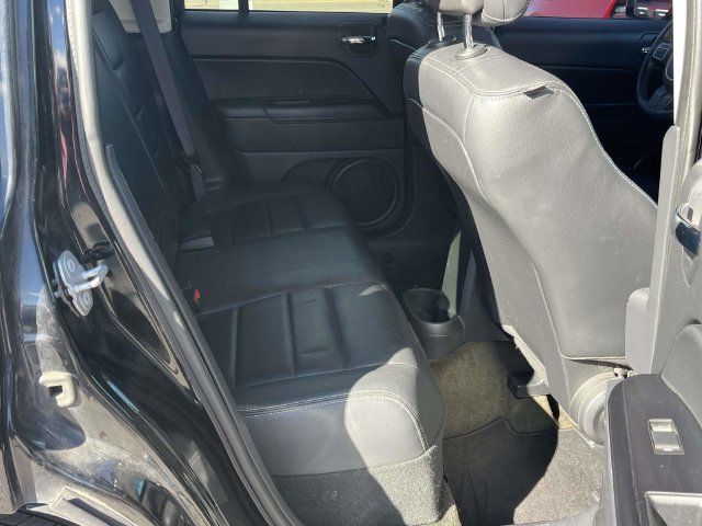 Used 2016 Jeep Patriot High Altitude FWD image 23