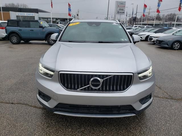 Used 2019 Volvo XC40 T4 Inscription image 10