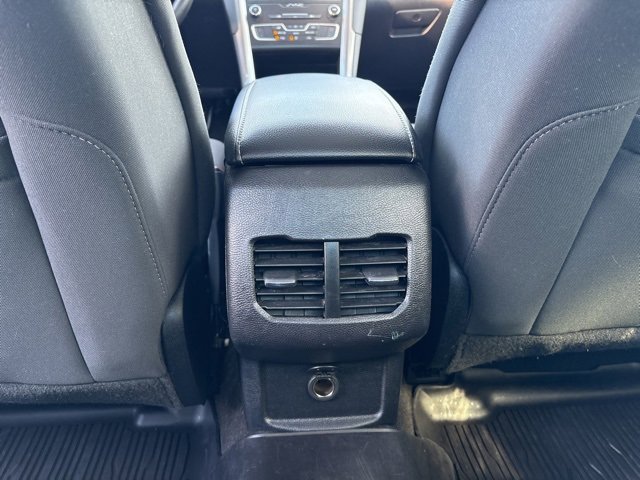 Used 2019 Ford Fusion SE image 28