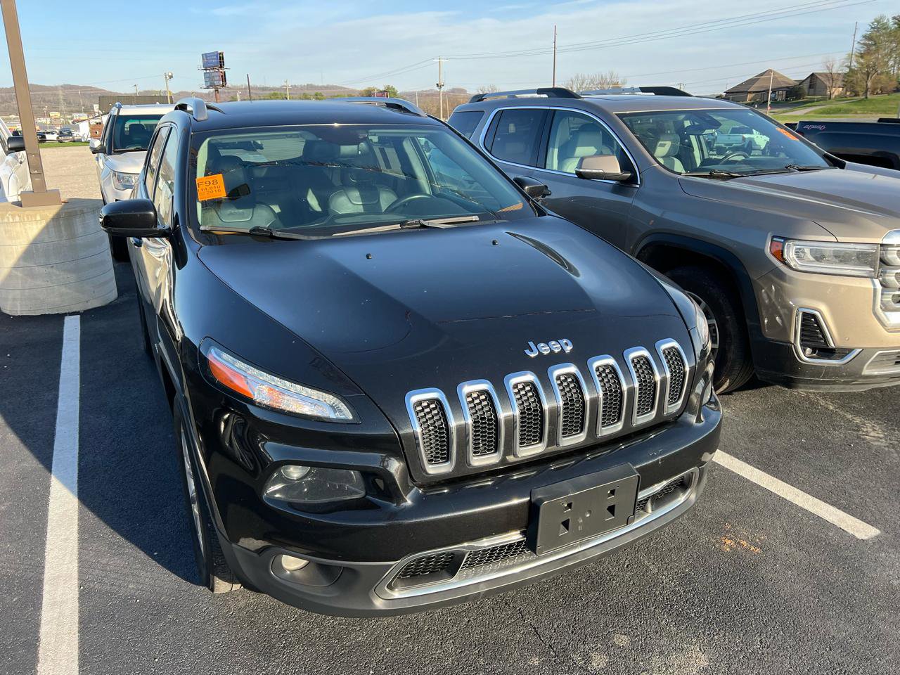 Used 2016 Jeep Cherokee Limited AWD/4WD image 1