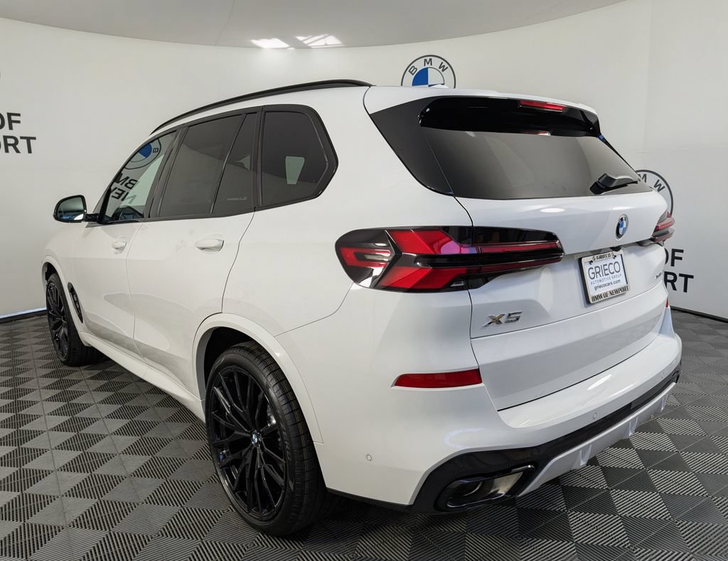 New 2026 BMW X5 xDrive40i w/ M Sport Package AWD/4WD image 8