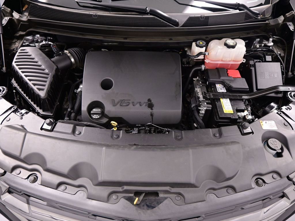 Used 2023 Chevrolet Traverse RS image 39