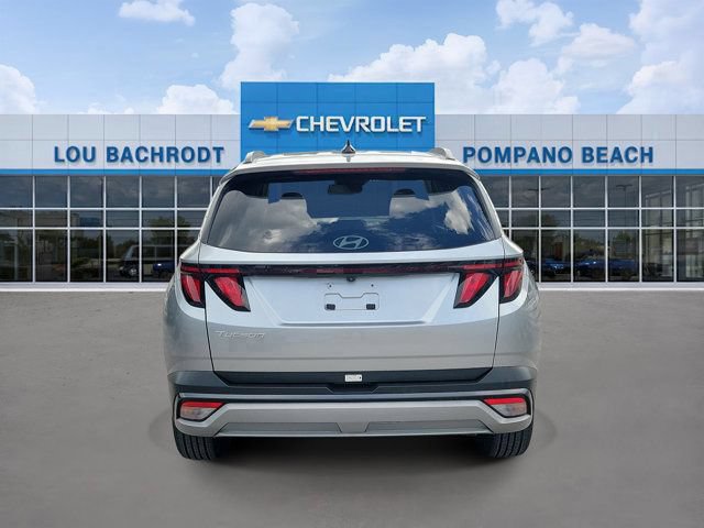 Used 2025 Hyundai Tucson SEL FWD image 4