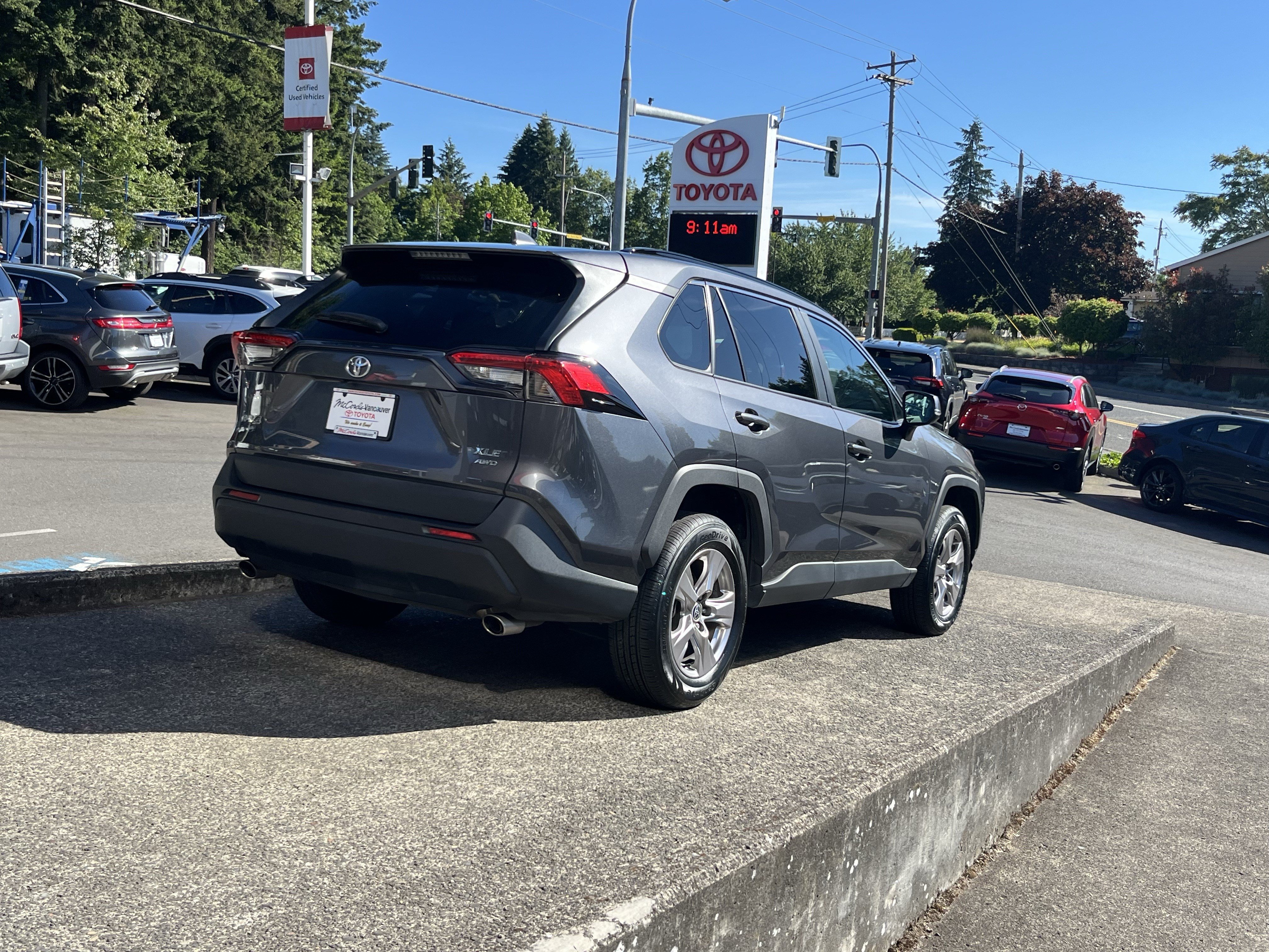 Certified 2023 Toyota RAV4 XLE w/ Convenience Package AWD/4WD image 6