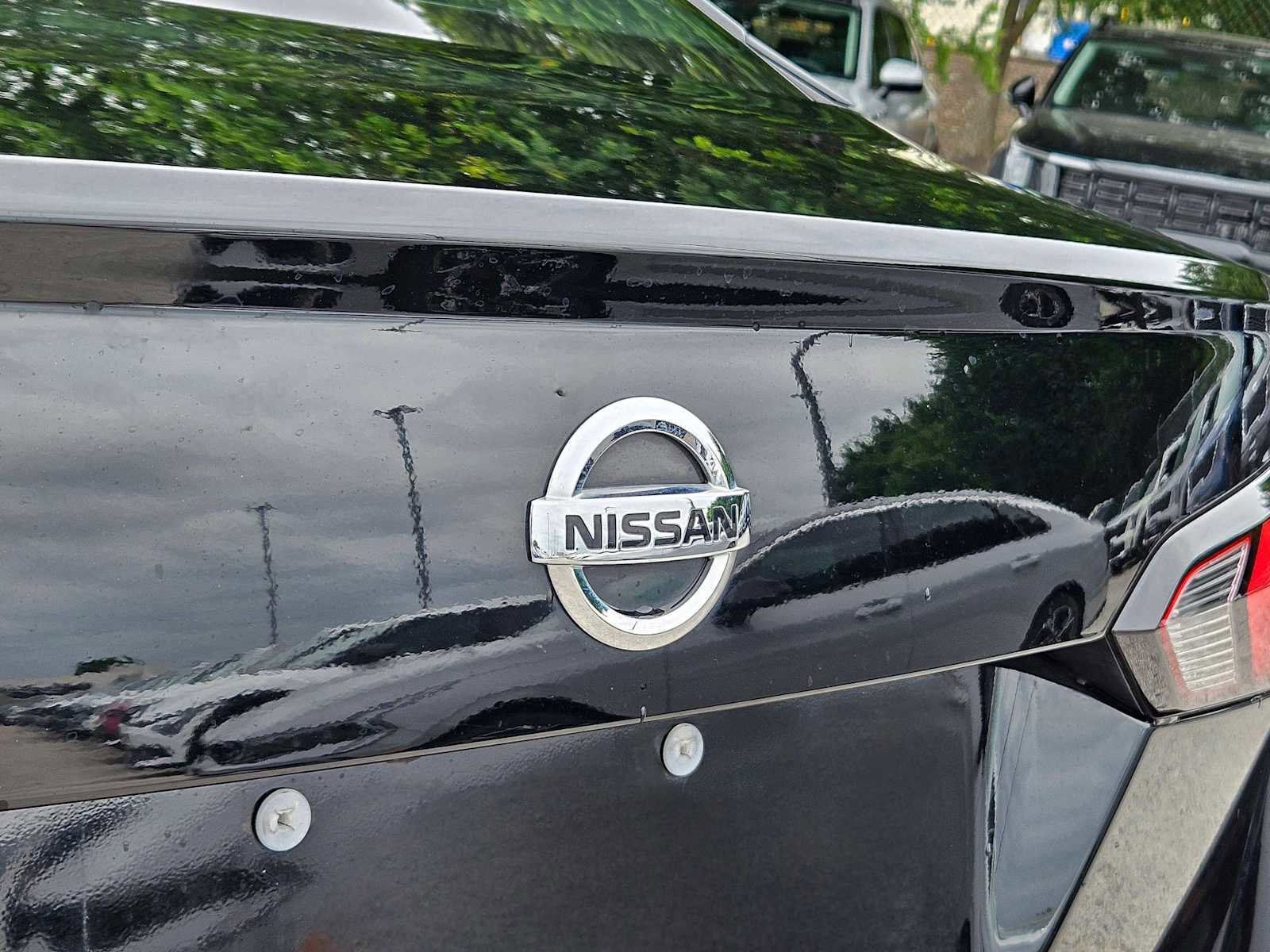 Used 2021 Nissan Versa S image 12