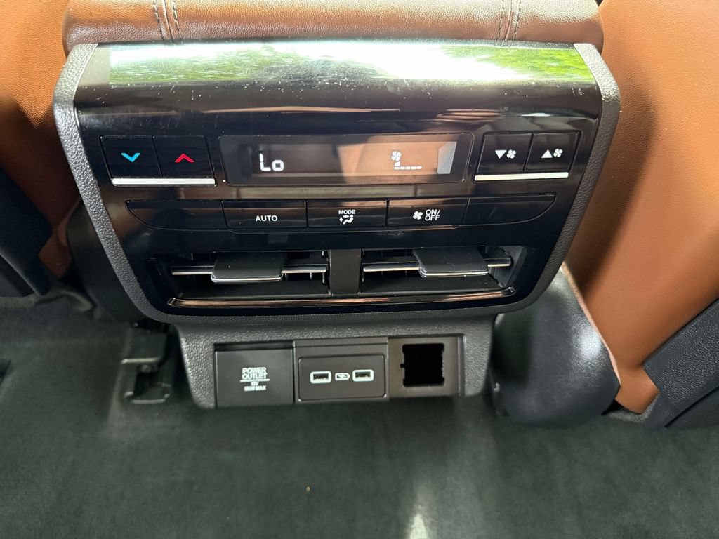Certified 2024 Acura MDX w/ Technology Package AWD/4WD image 12