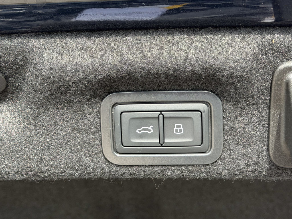 New 2026 Audi A6 Premium Plus AWD/4WD image 15