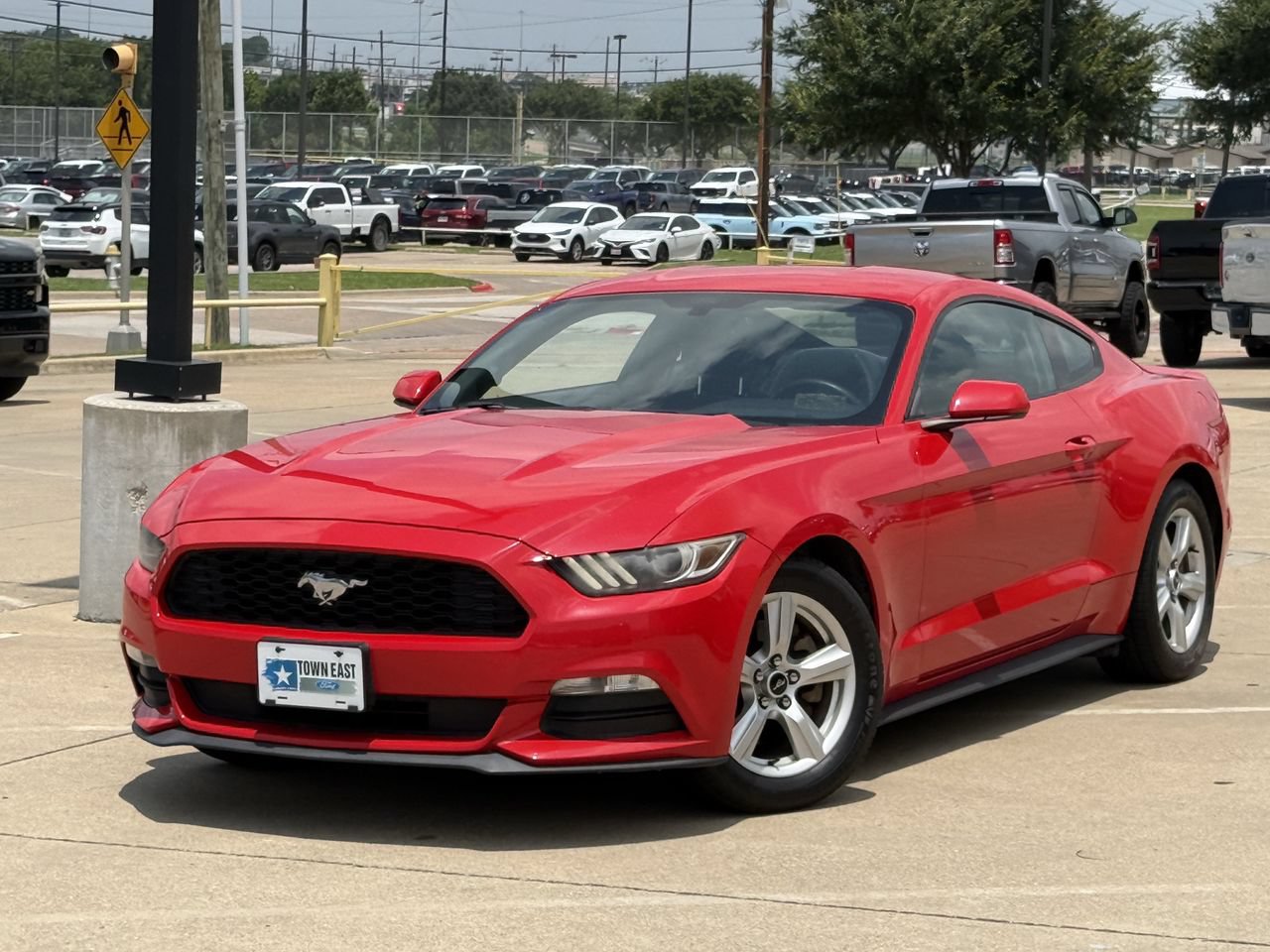Certified 2017 Ford Mustang Coupe RWD image 2