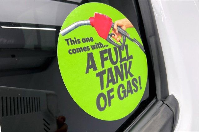 Used 2022 GMC Canyon Elevation image 36