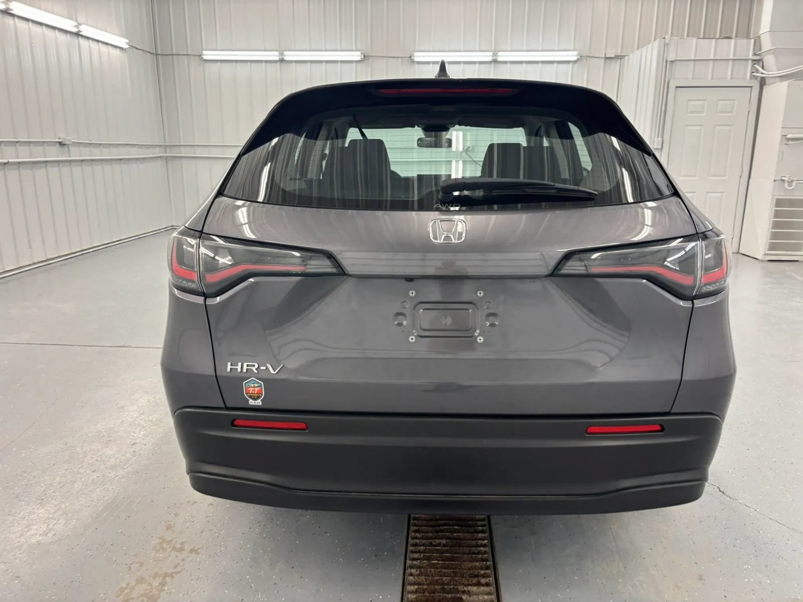 Used 2025 Honda HR-V LX image 6