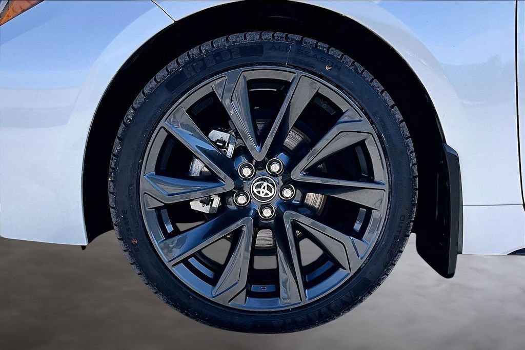 Used 2024 Toyota Corolla SE image 32