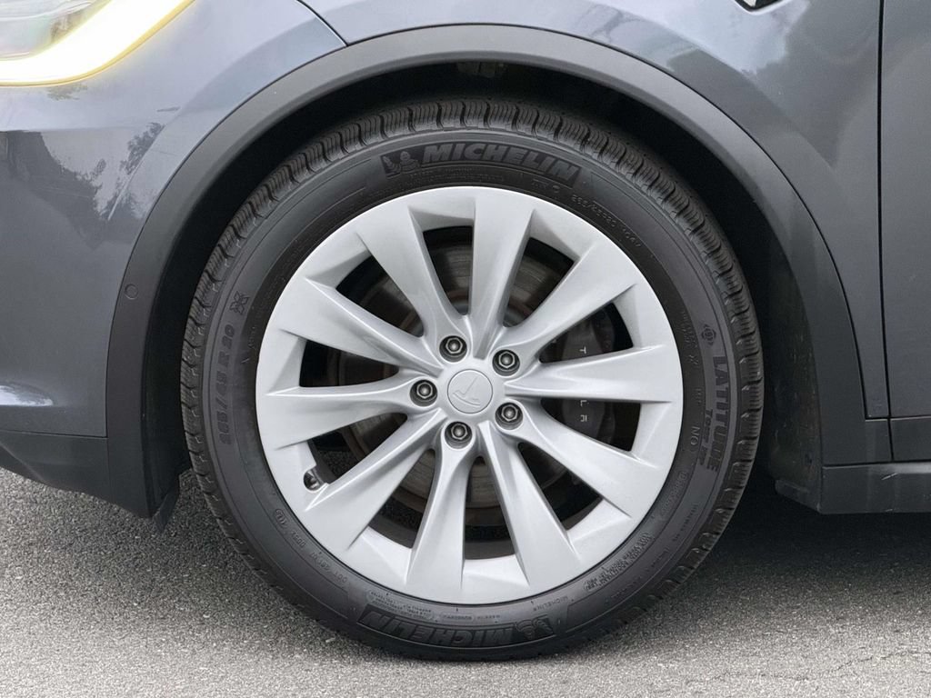 Used 2019 Tesla Model X Long Range AWD/4WD image 8